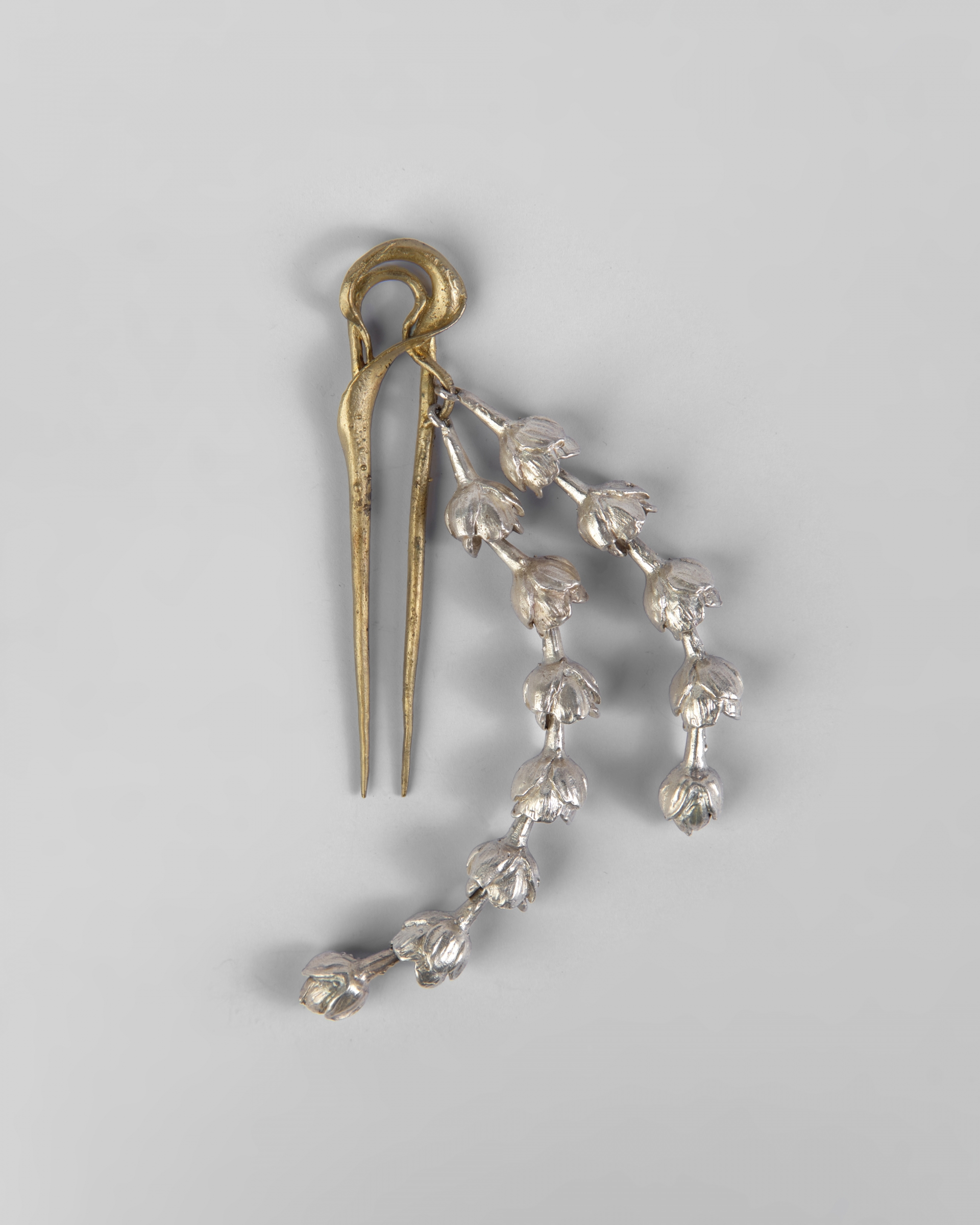 Malati with silver Hairpiece